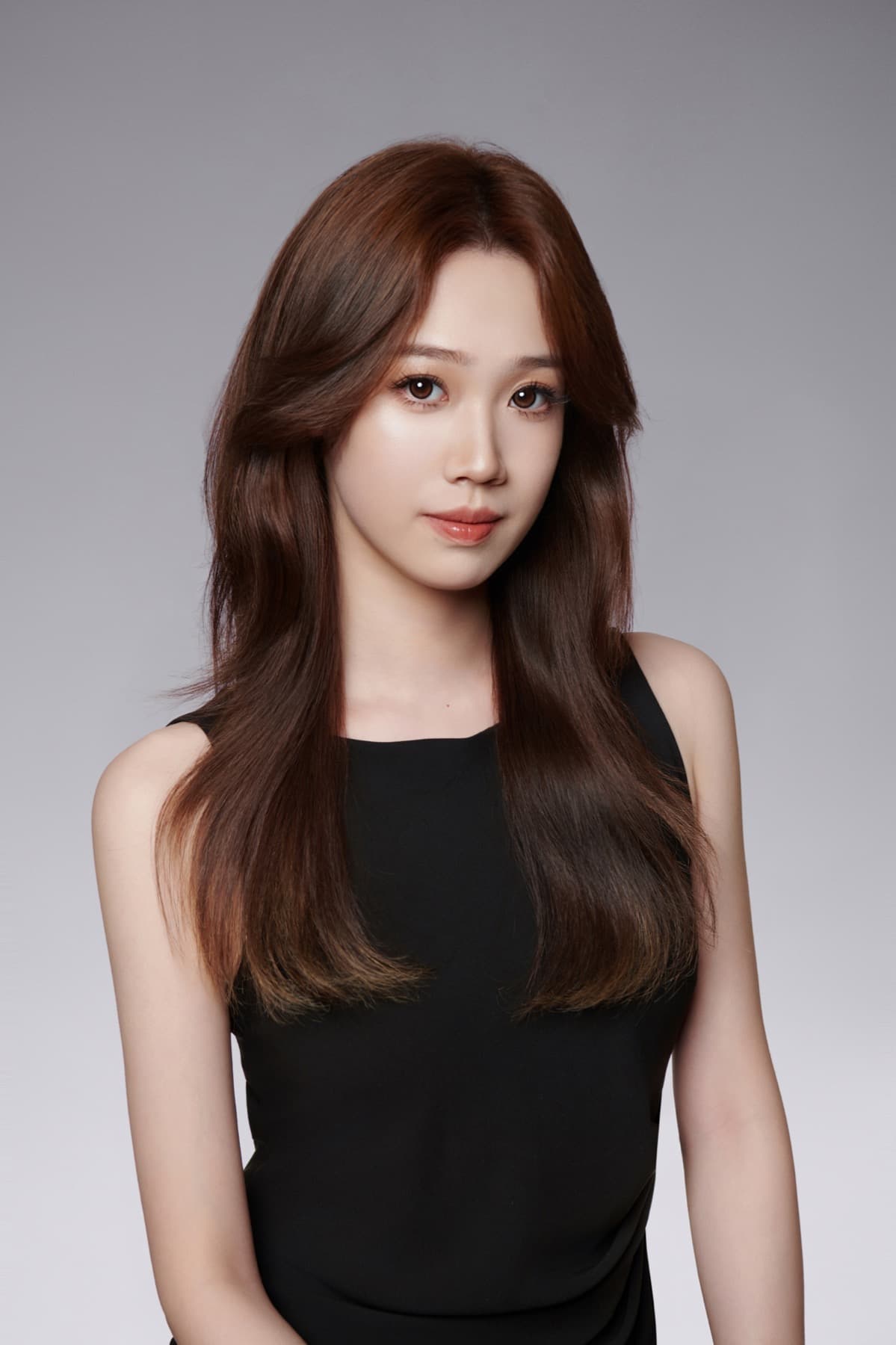 Caroline Xia portrait / 夏静远头像